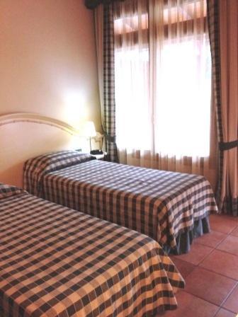 Motel 7 Laghi Castelletto Di Branduzzo Room photo
